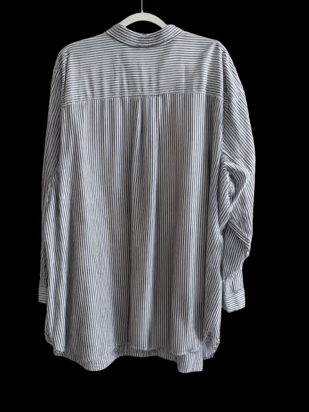 Old Navy Classic button down shirt 4X - Picture 2 of 2
